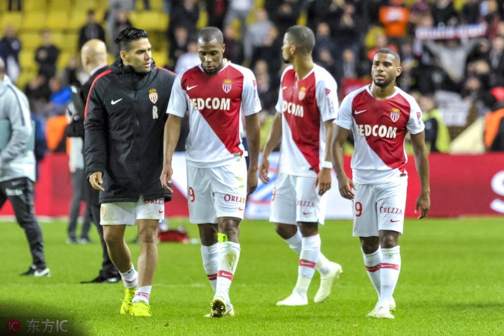 贝博登录 -瓦伦西亚迎法国杯关键赛；赛后单刀错失；态度坚定；纪律约束更严格(皇家马德里vs瓦伦西亚球员评分)