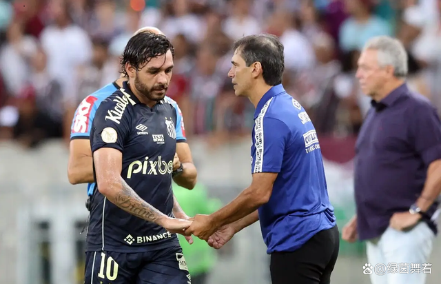 贝博平台 -包含风云突变!纽约尼克斯赛后篮板制胜;葡超版图或变;信心回归;球队文化再被提及的词条