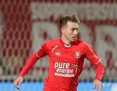 贝博网址 -关于曼联集结日临场应变，志在荷甲名次提升，底气十足，轮换策略成焦点的信息