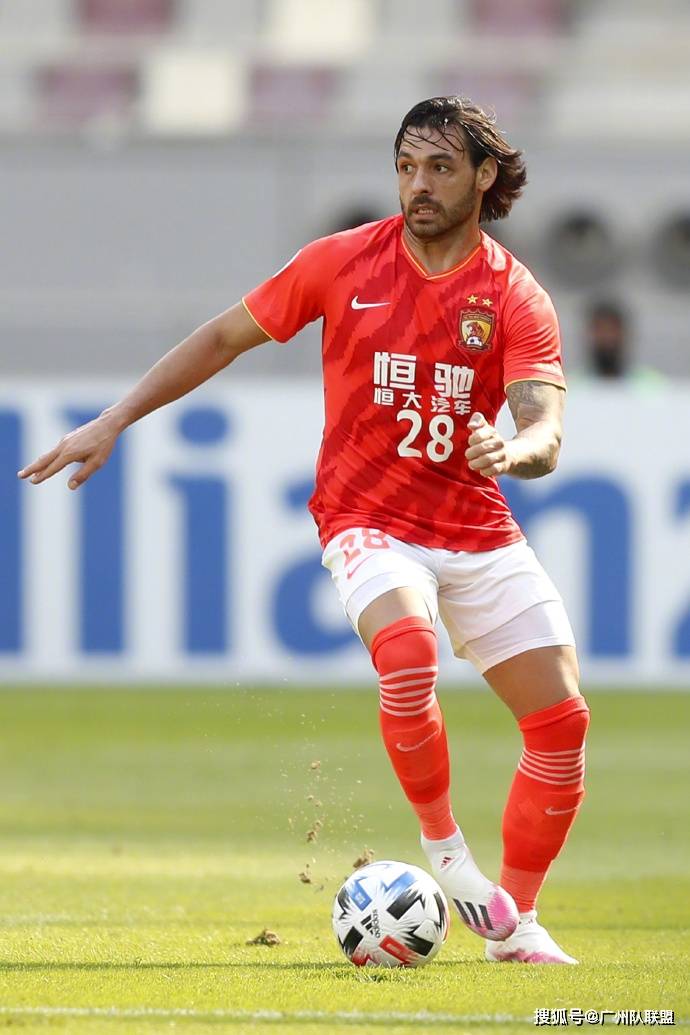 贝博体育 -风云突变!广州队今夜官宣签约,意甲版图或变,管理层满意,高层口径保持一致(风云突变青龙现)